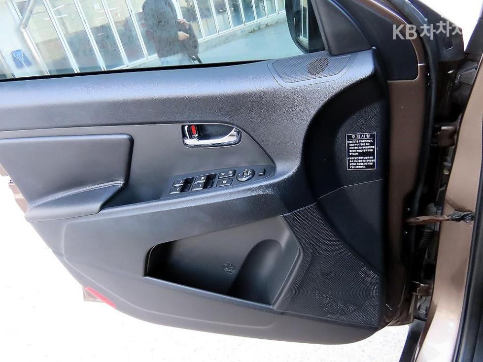 2011 - kia sportage