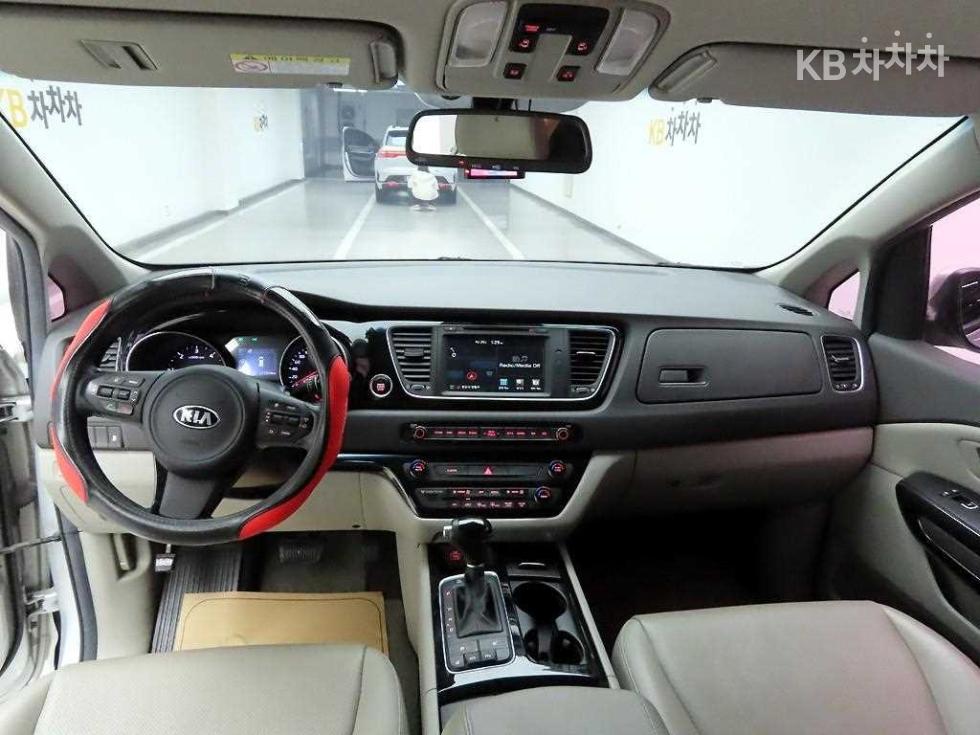 2015 - kia carnival