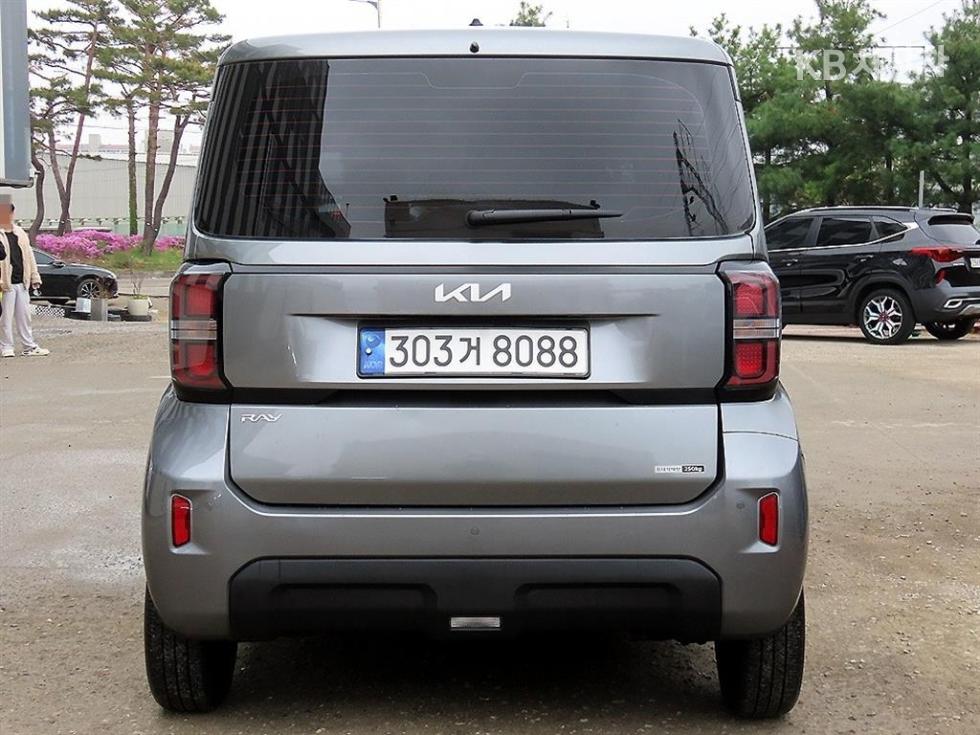 2023 - kia kia
