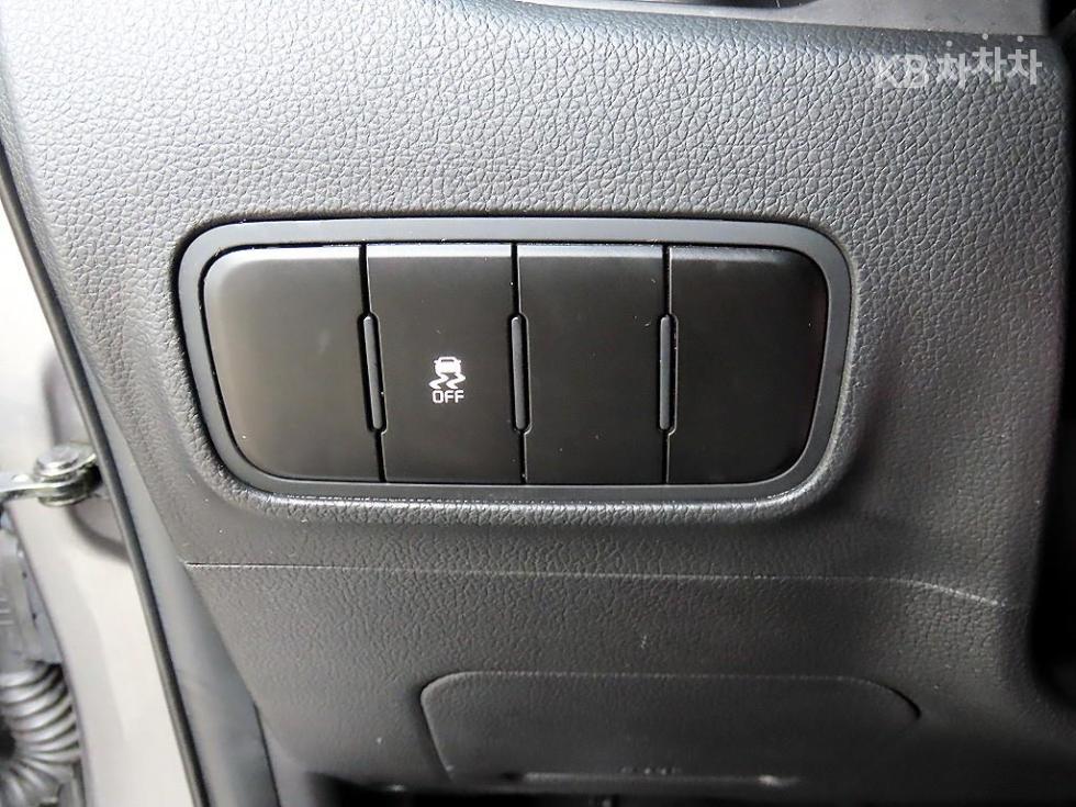 2023 - kia kia