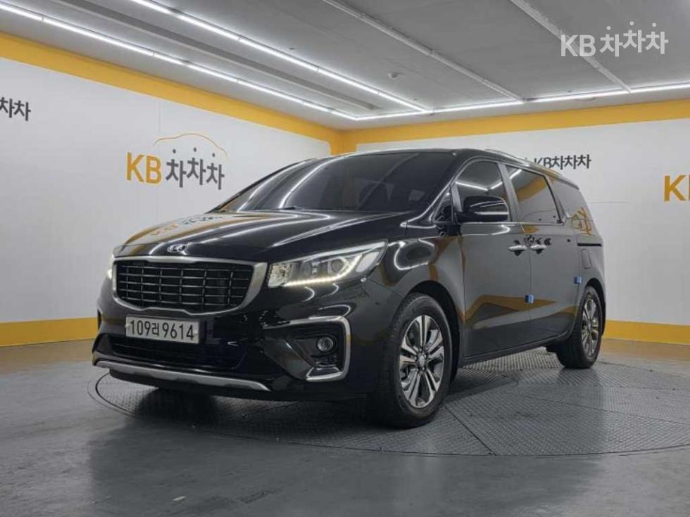 2020 - kia carnival