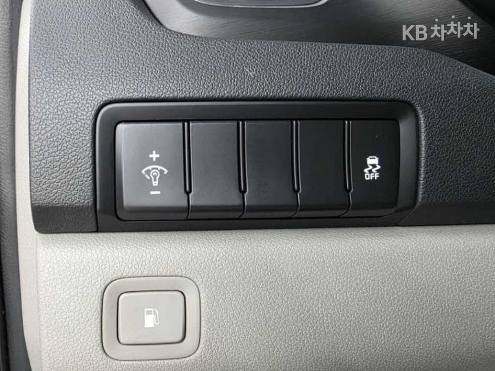 2020 - kia carnival