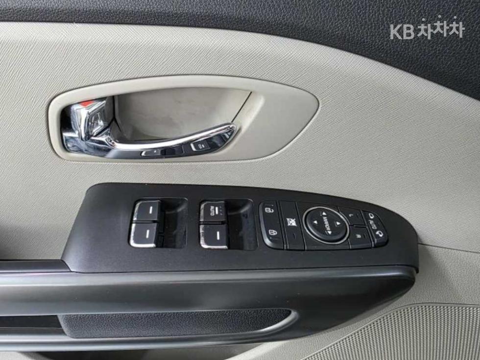 2020 - kia carnival
