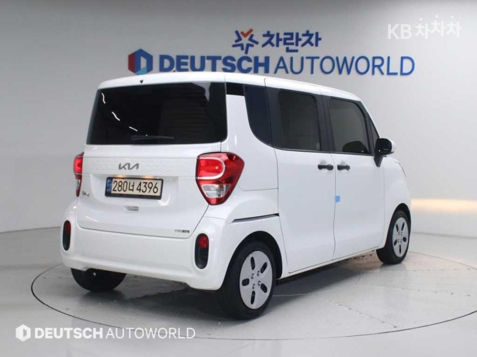 2022 - kia ray