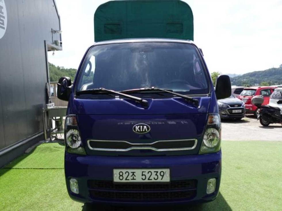 2013 - kia bongo iii