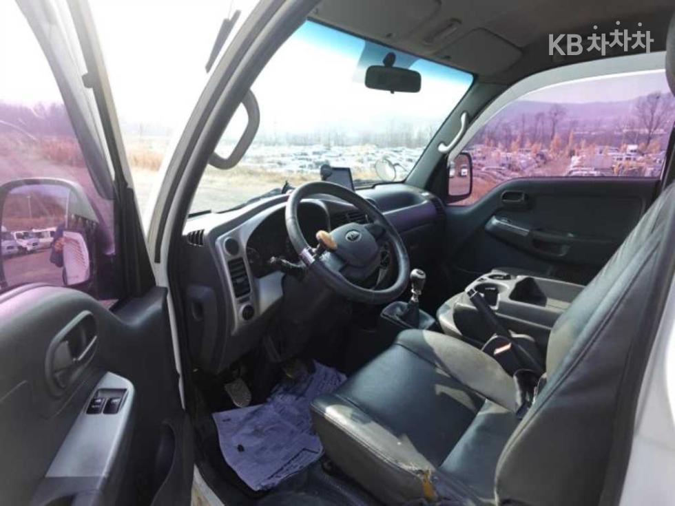 2016 - kia bongo iii