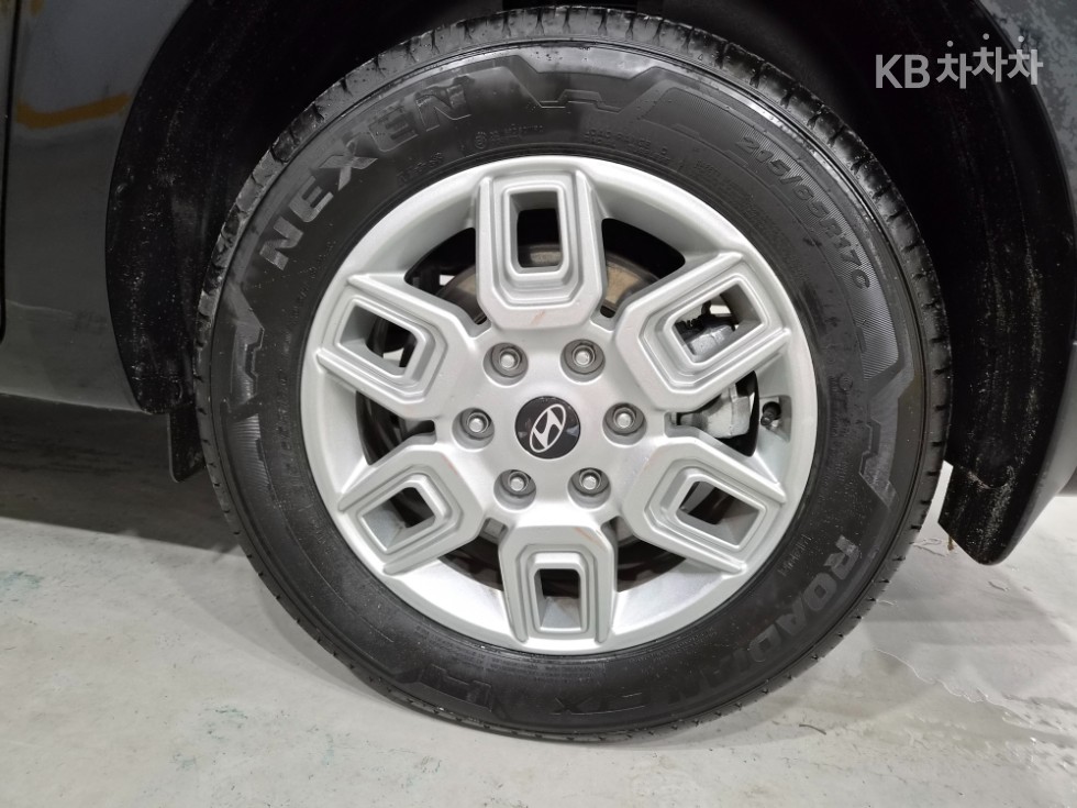 Hyundai Staria — miniaturë 26