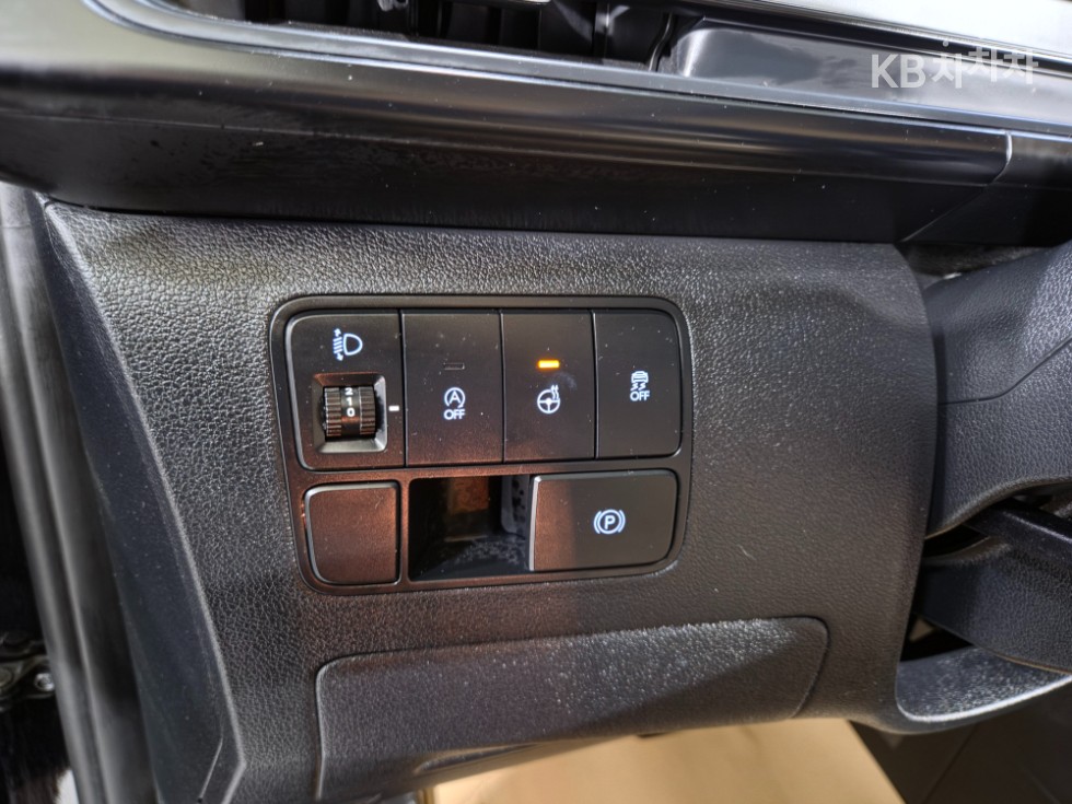 Hyundai Staria — miniaturë 17