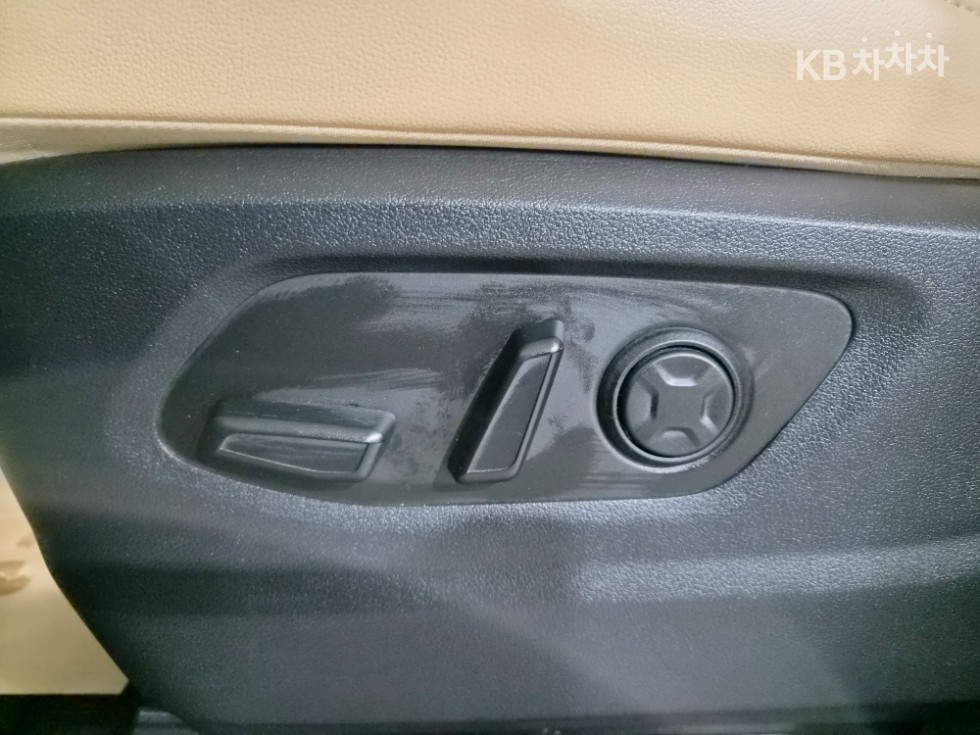 Hyundai Staria — miniaturë 20