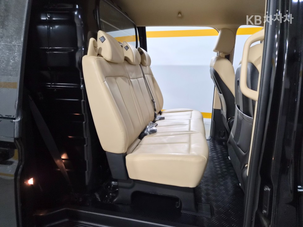Hyundai Staria — miniaturë 11