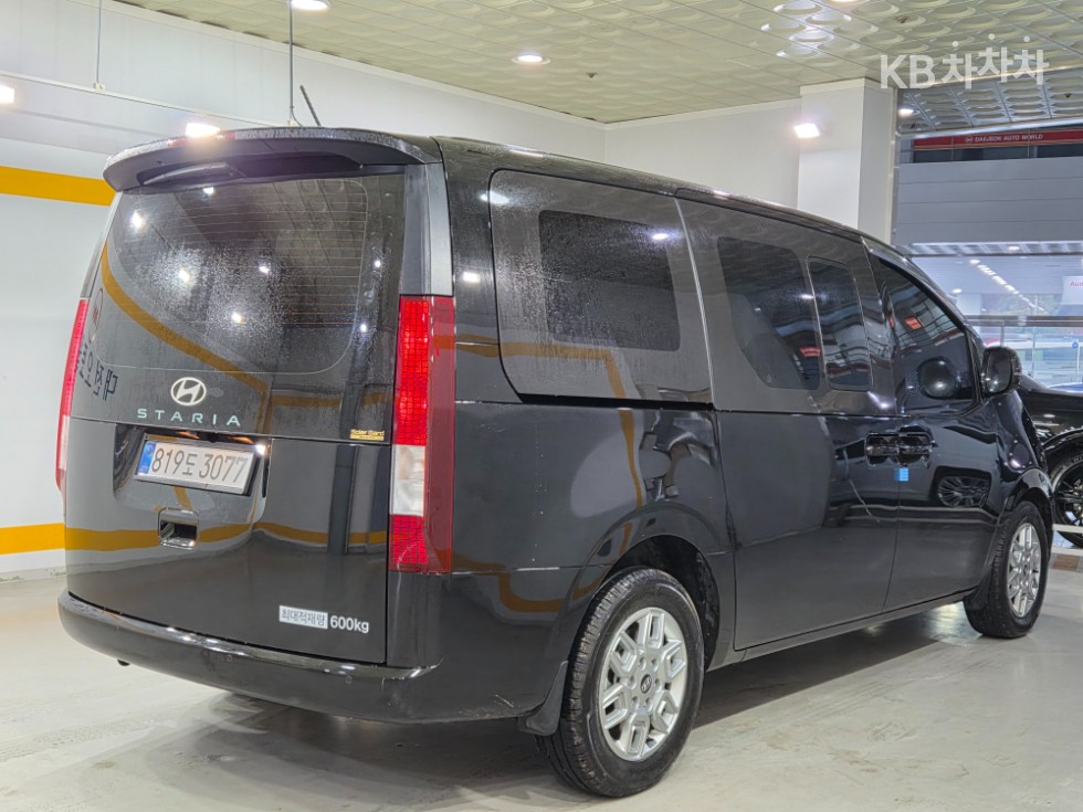 Hyundai Staria — miniaturë 4