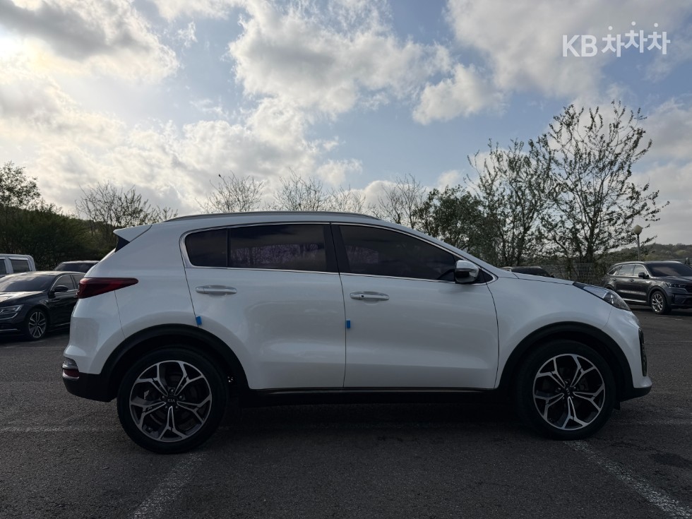 2019 - kia sportage