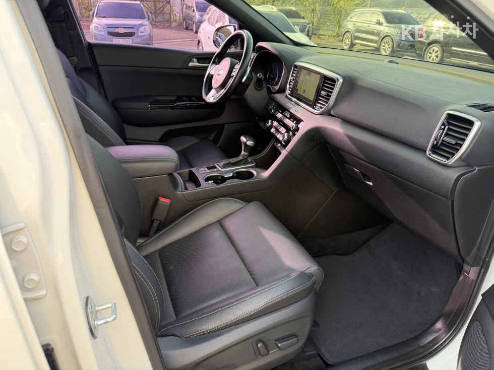 2019 - kia sportage