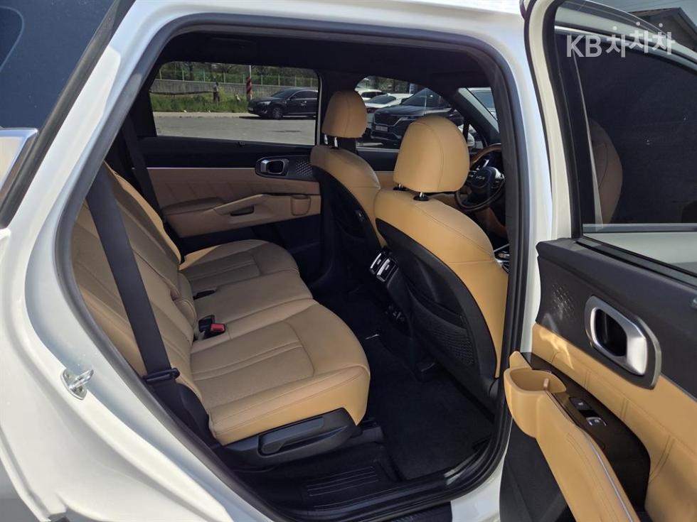 2022 - kia sorento