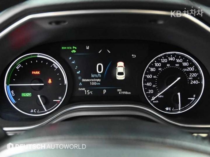 Toyota Avalon 2.5 Hybrid 9