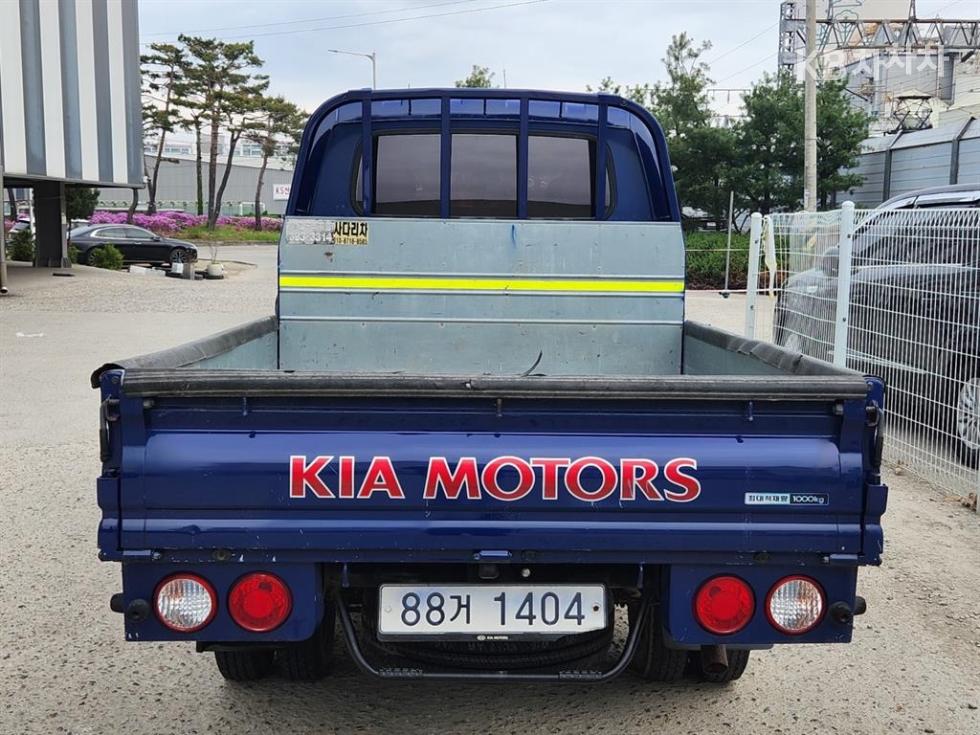 2018 - kia bongo iii