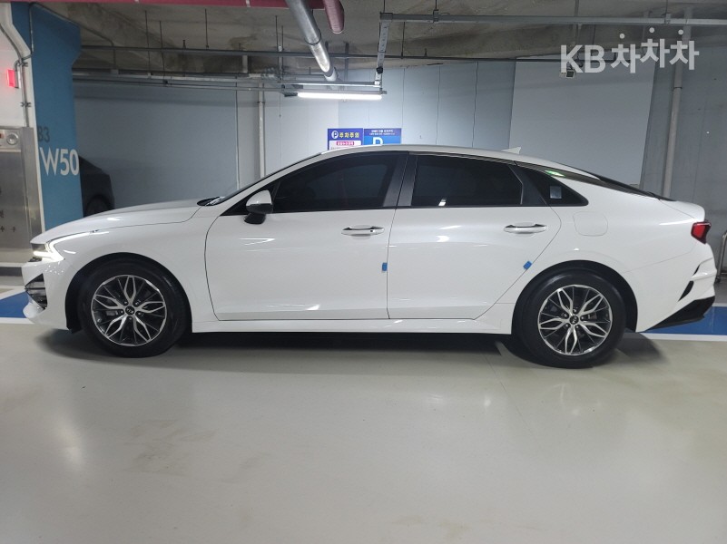 2021 - kia k5