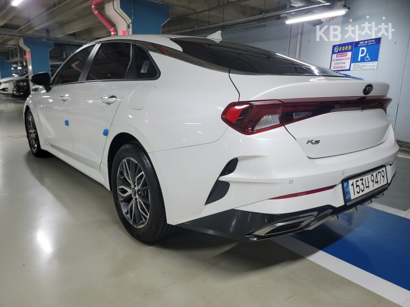 2021 - kia k5