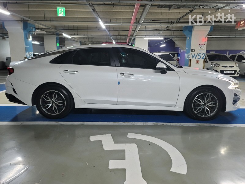 2021 - kia k5
