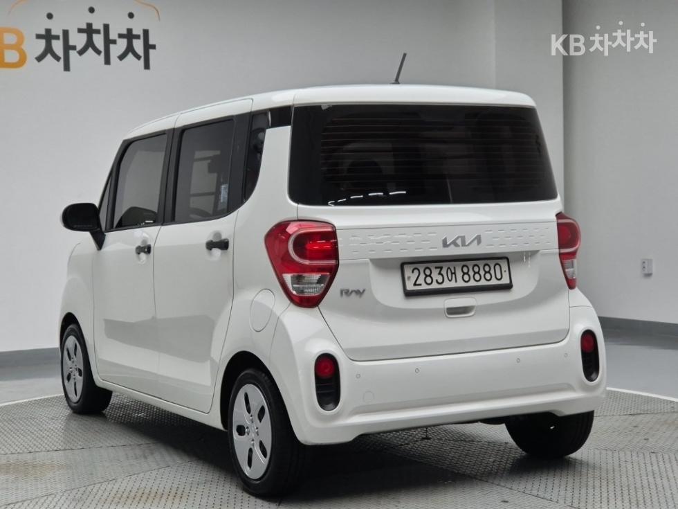 2022 - kia ray