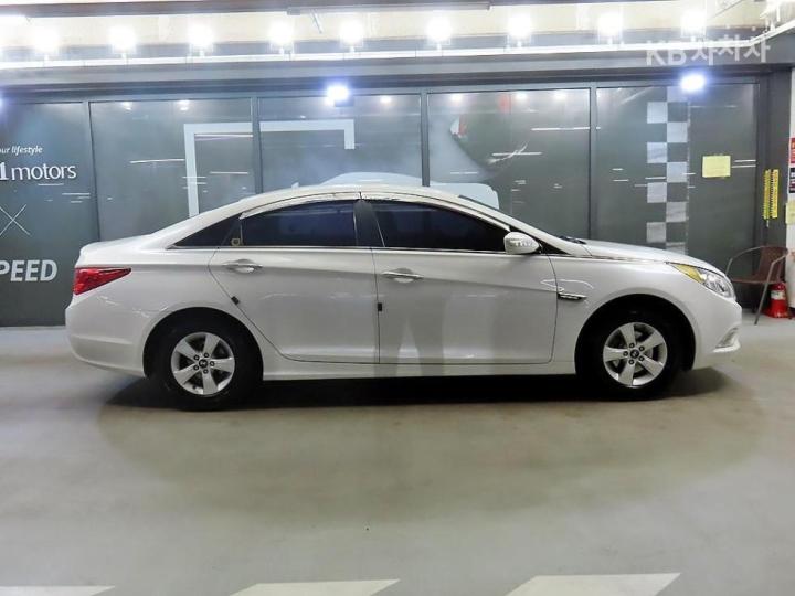Hyundai Sonata The LPI Style 4