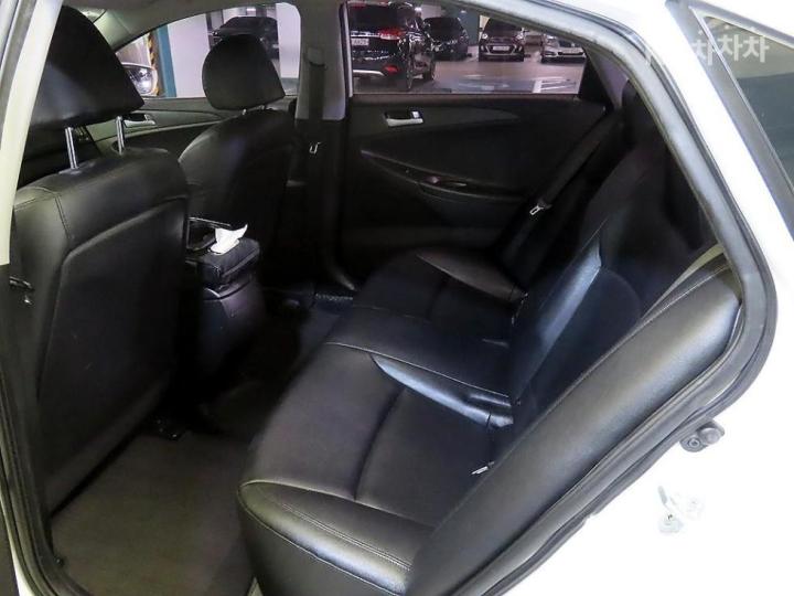 Hyundai Sonata The LPI Style 8