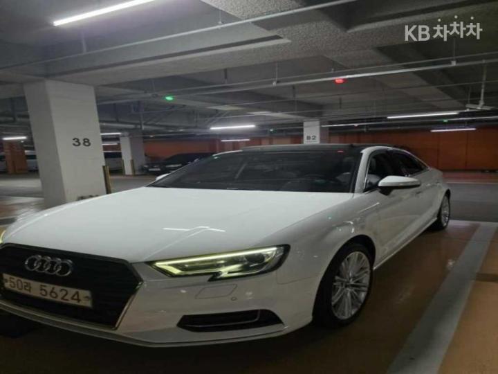 Audi A3 NEW 40 TFSI 8V