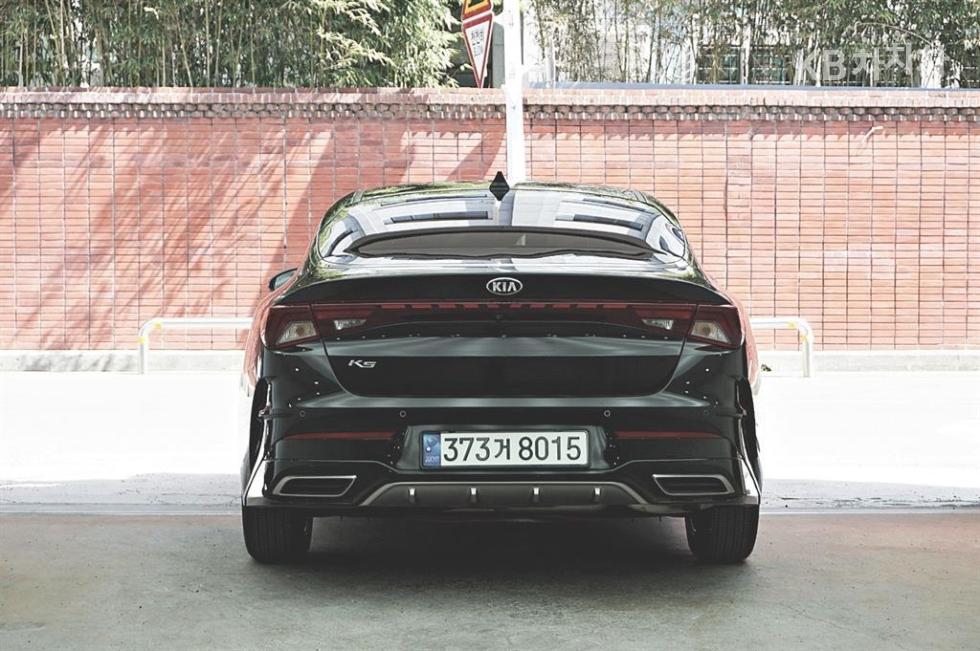 2021 - kia k5