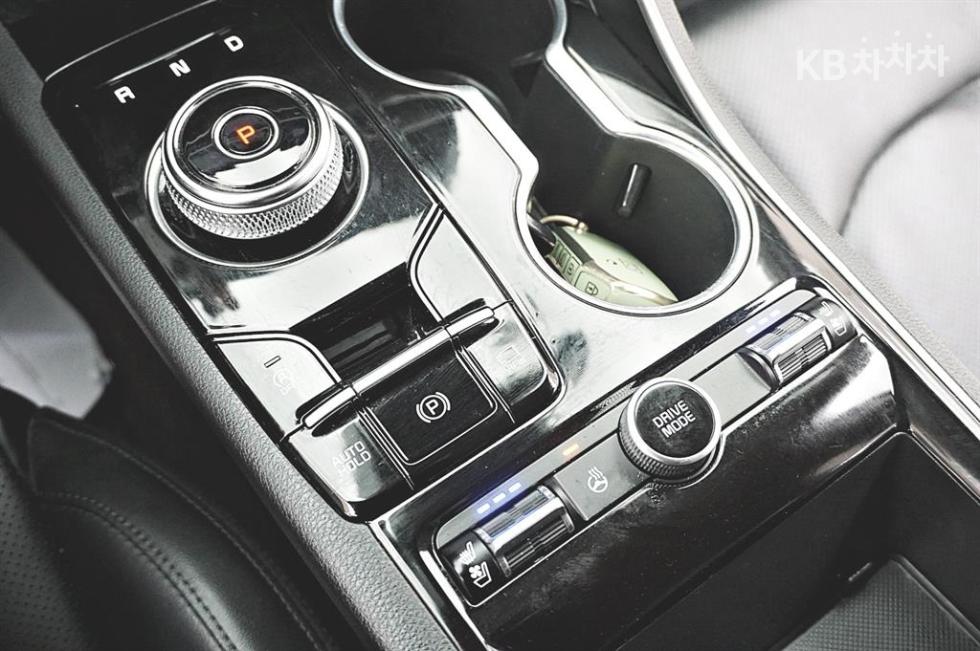 2021 - kia k5