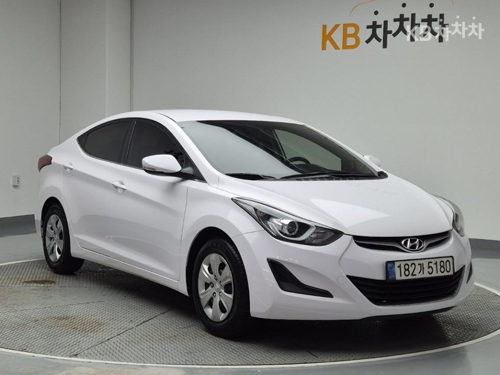 Hyundai Avante — miniaturë 4