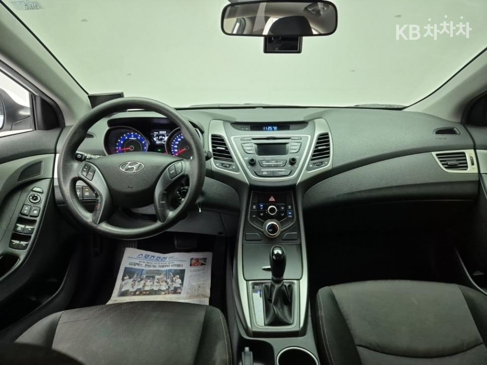 Hyundai Avante — miniaturë 7