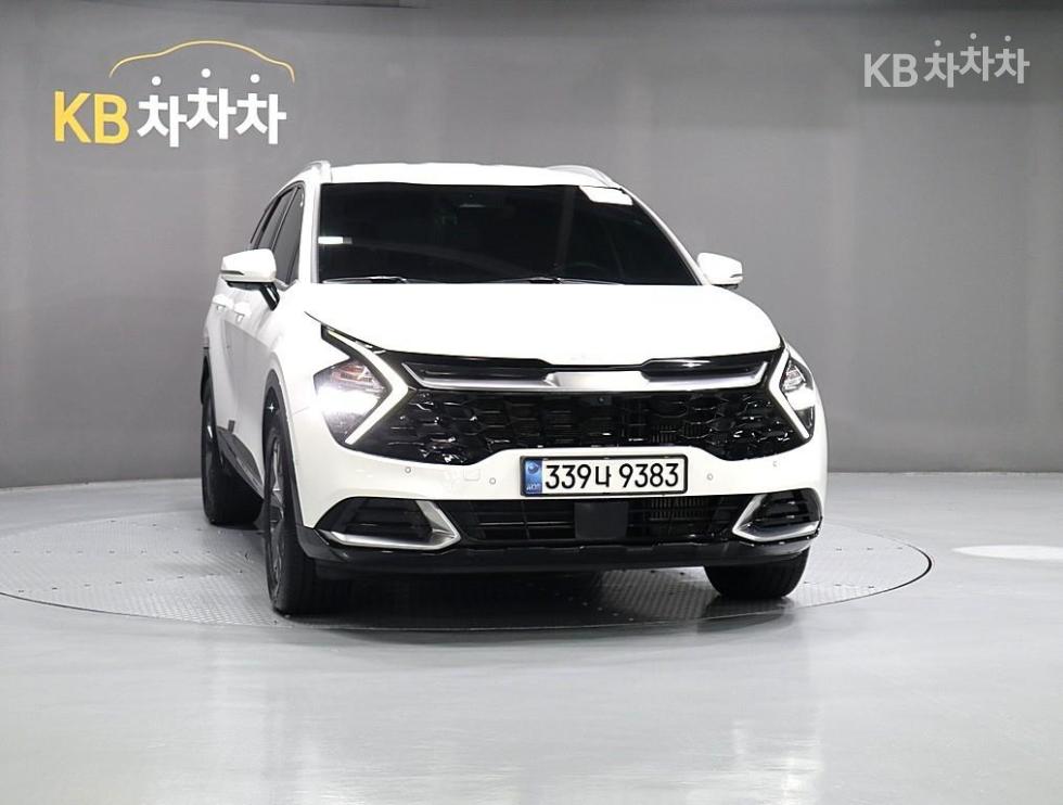 2022 - kia sportage