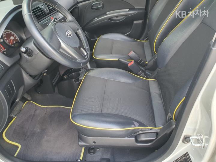 Kia Morning New LX Base Type Black Premium 10