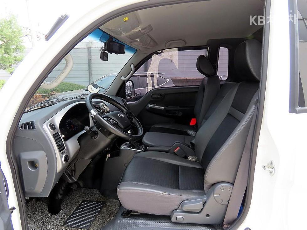 2020 - kia bongo iii