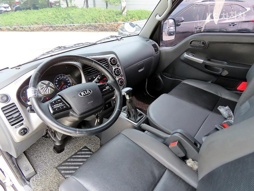 2020 - kia bongo iii
