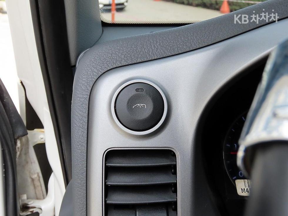 2020 - kia bongo iii