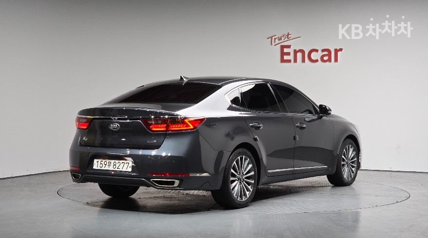 2017 - kia k7