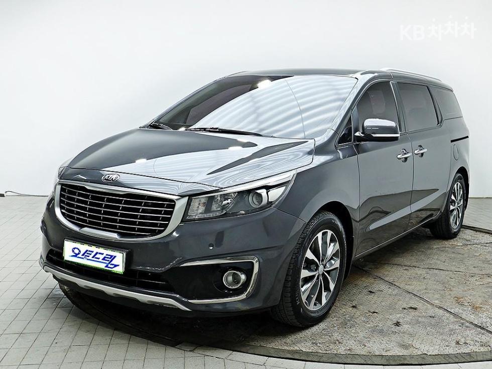 2018 - kia carnival