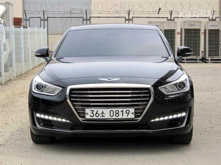Genesis EQ900 3.8 GDI AWD Luxury