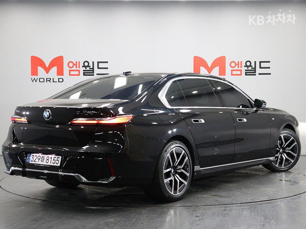BMW 7er — miniaturë 3