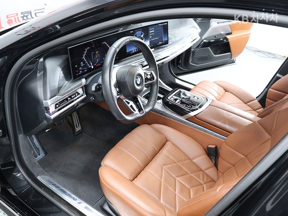 BMW 7er — miniaturë 16