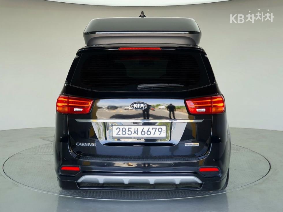 2020 - kia carnival