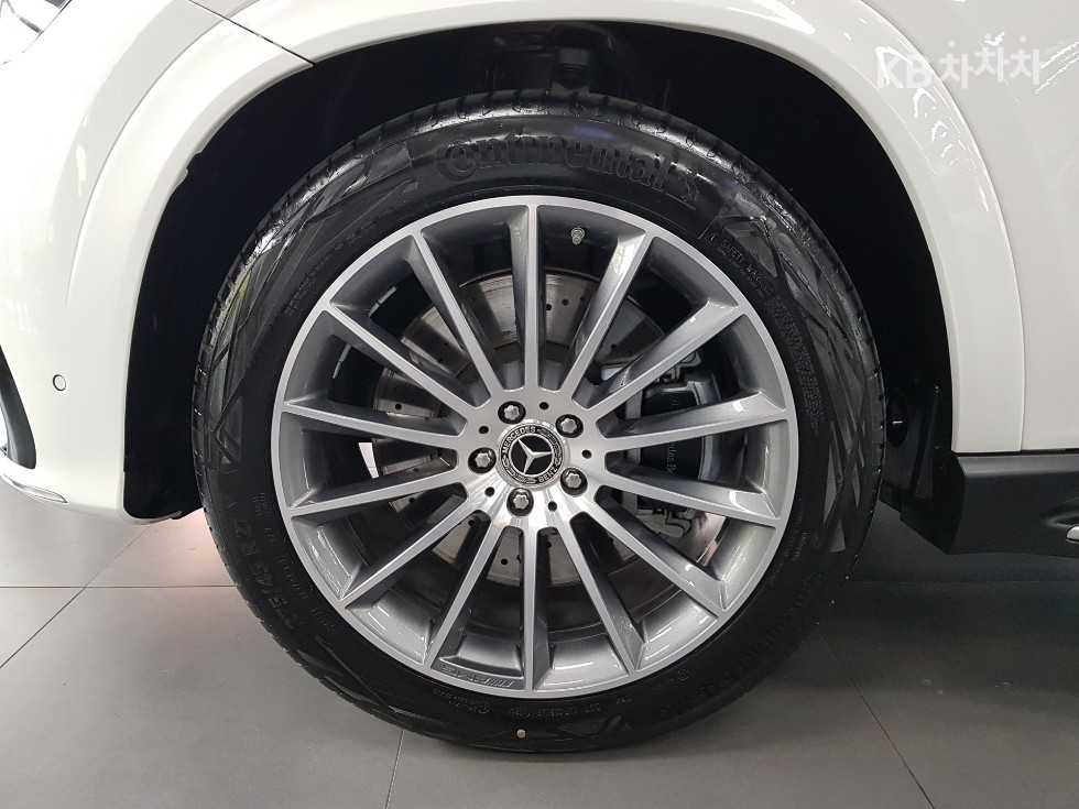Mercedes-Benz GLE — miniaturë 7