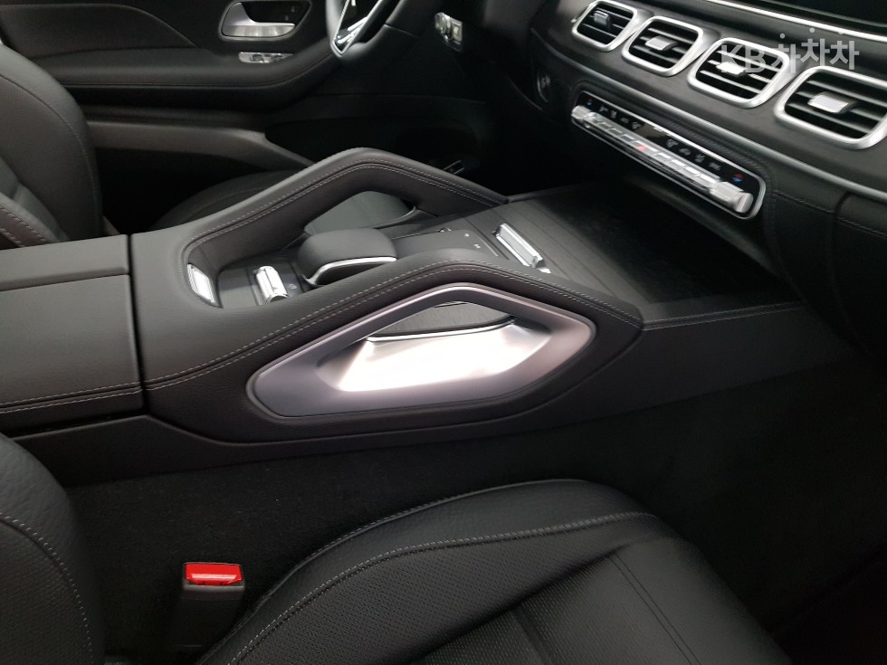 Mercedes-Benz GLE — miniaturë 12