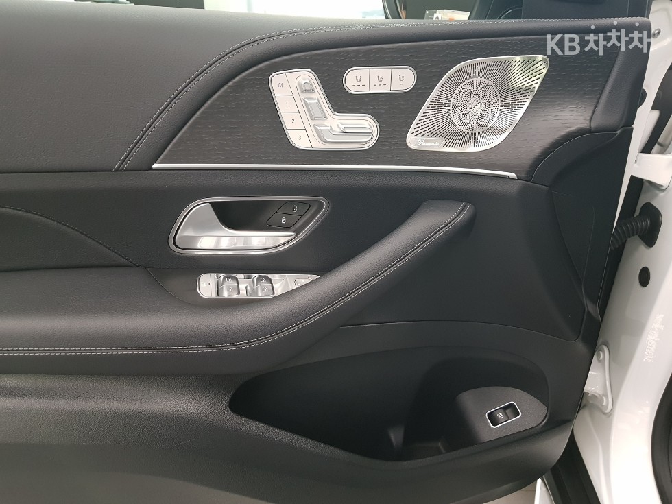 Mercedes-Benz GLE — miniaturë 15