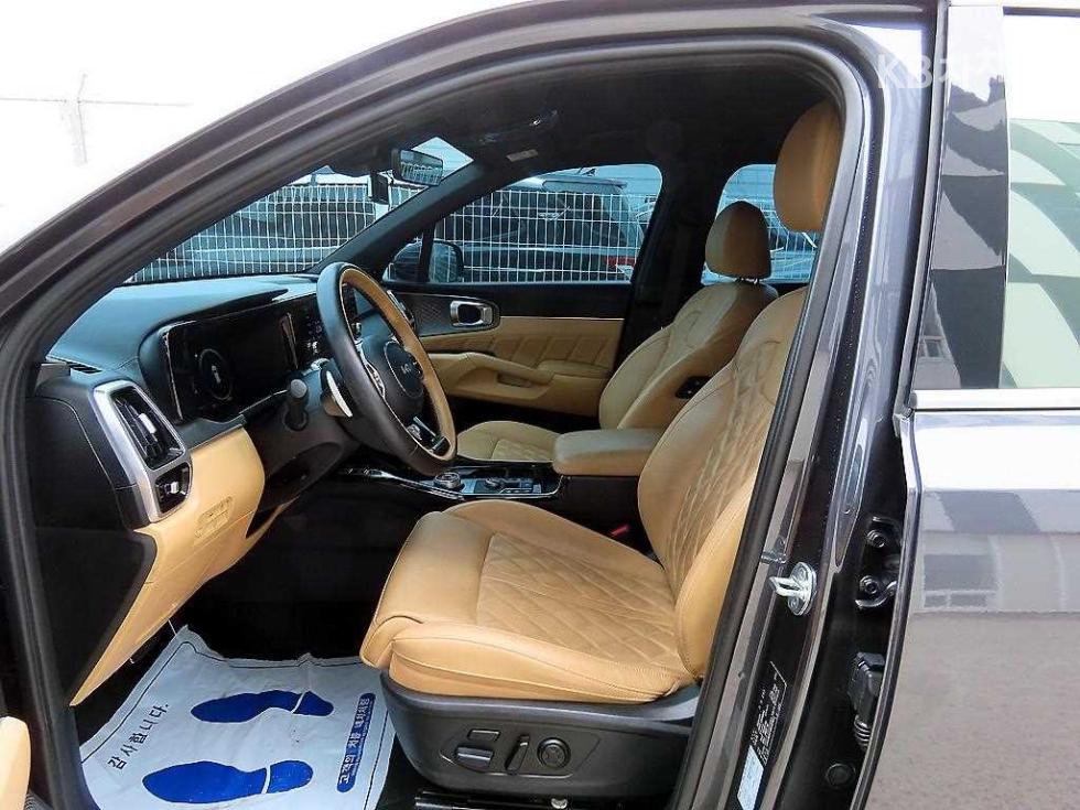 2022 - kia sorento