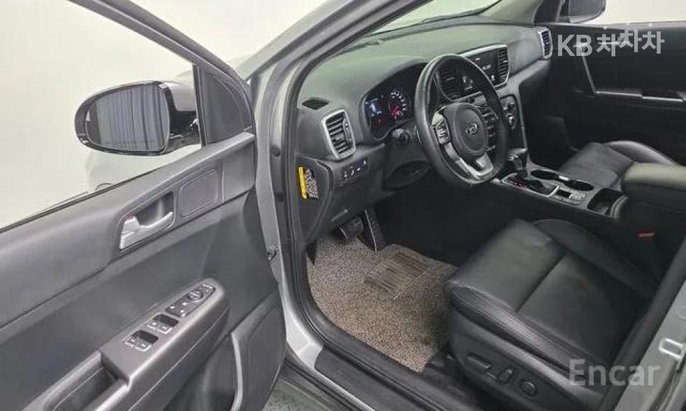 2020 - kia sportage