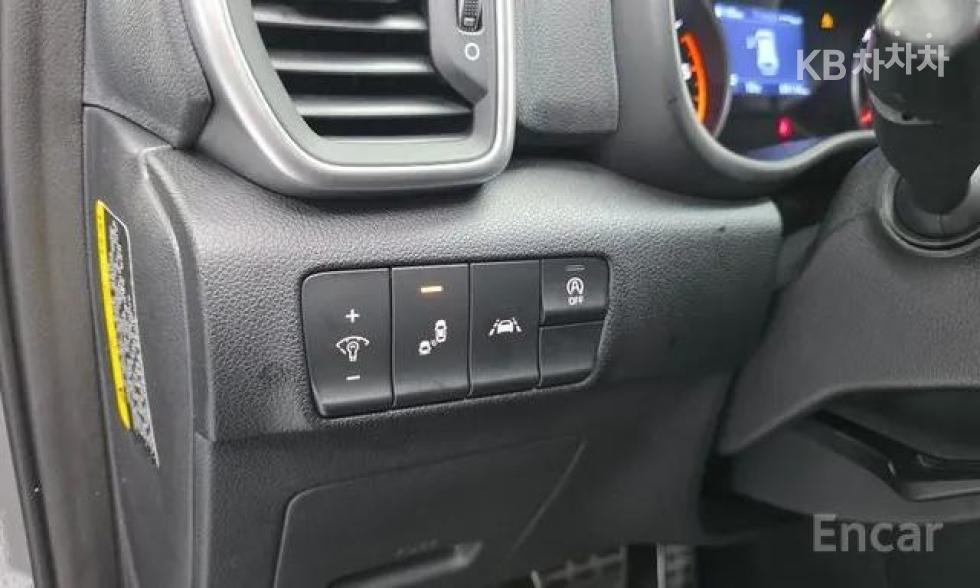 2020 - kia sportage