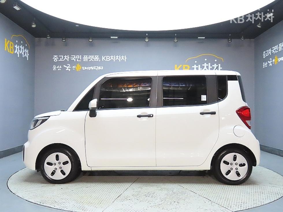2022 - kia ray
