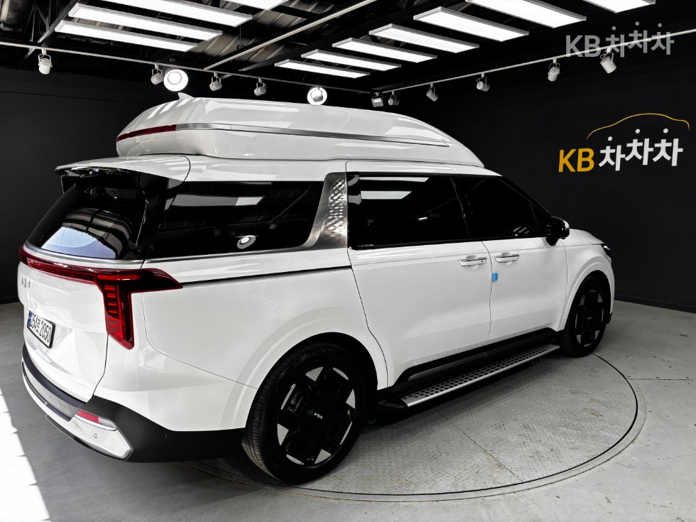 2025 - kia carnival